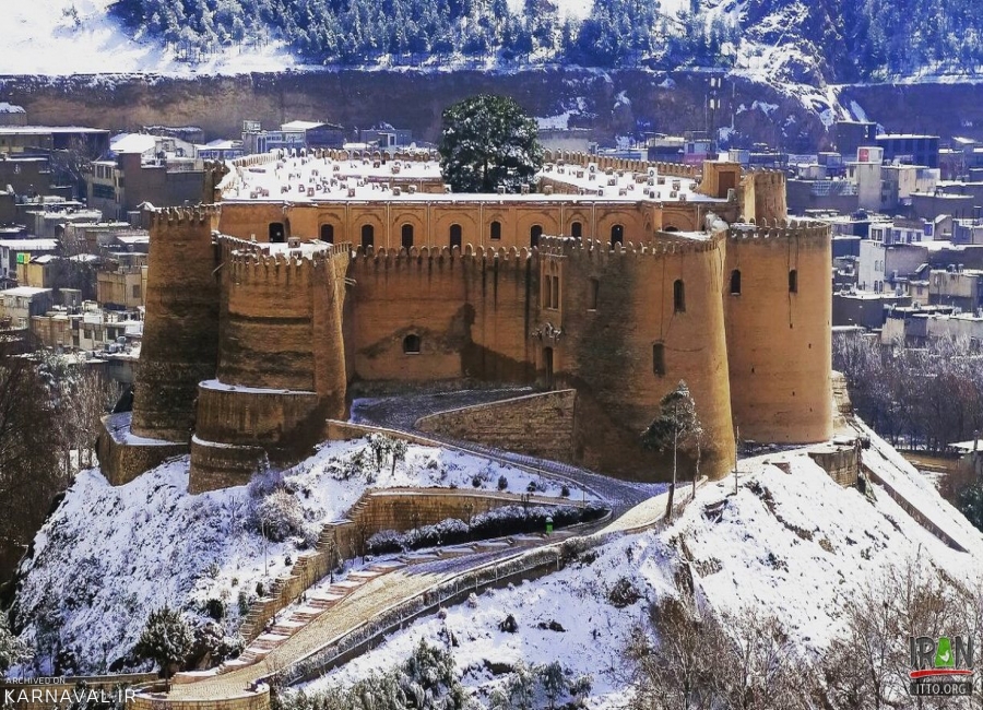 Flak-ol-Aflak Castle 
